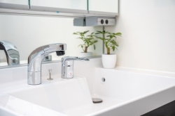 Lavabos et sanitaires PMR